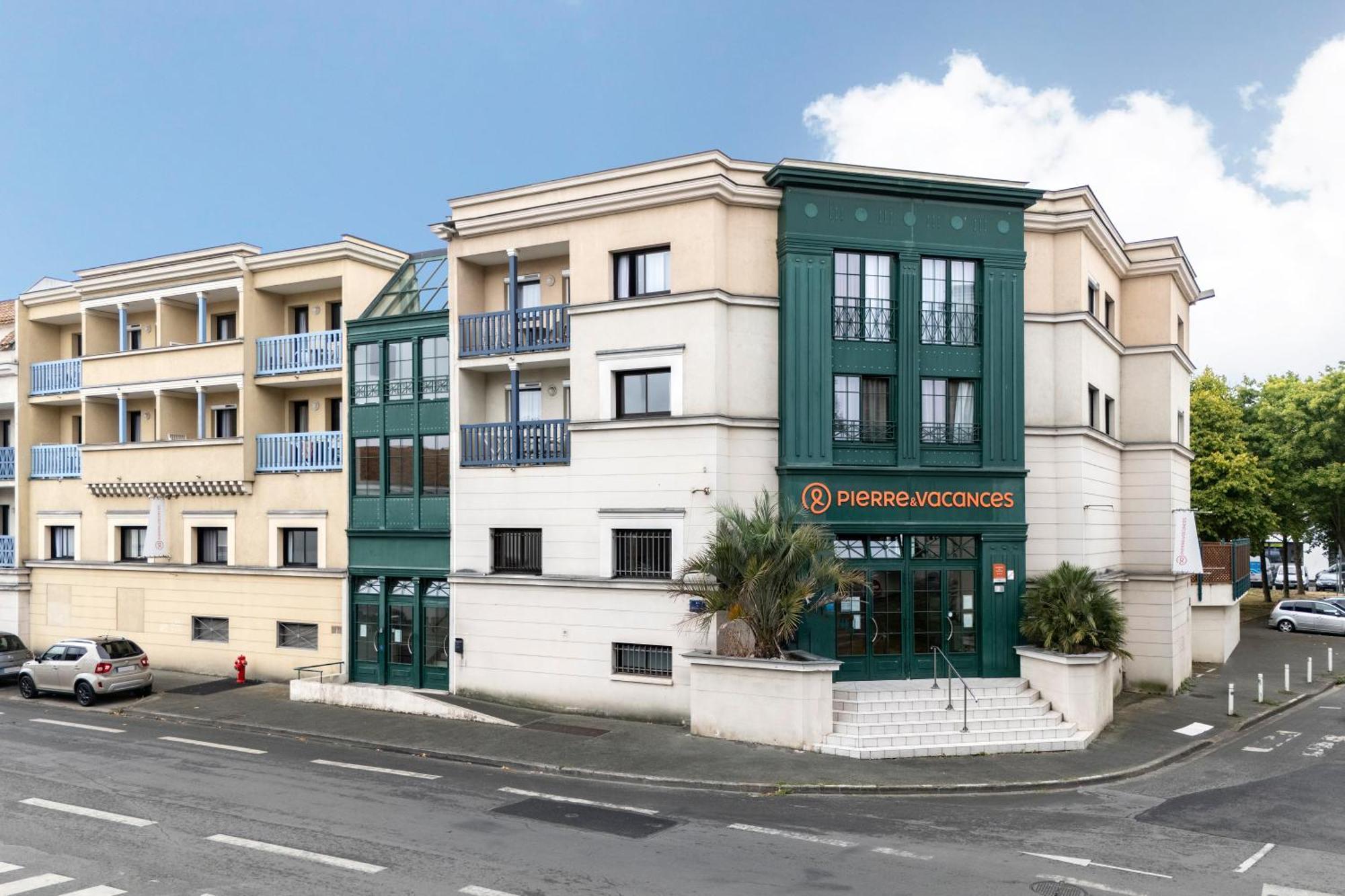 Residence Pierre & Vacances Centre La Rochelle  Buitenkant foto