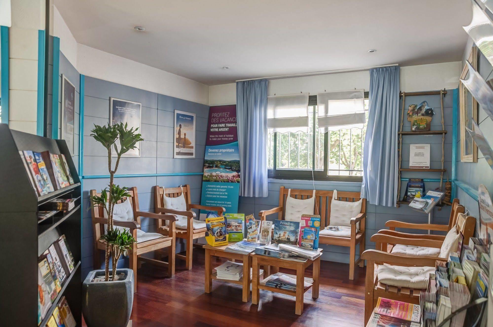 Residence Pierre & Vacances Centre La Rochelle  Buitenkant foto